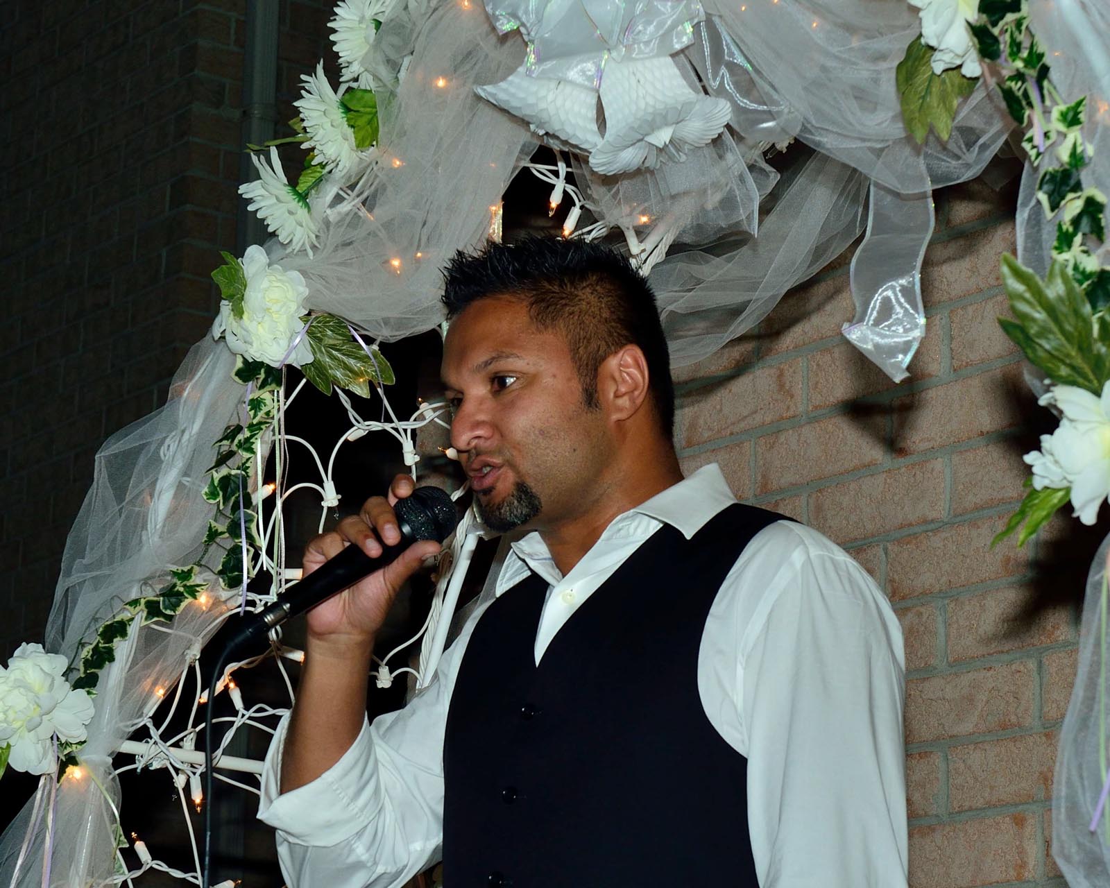 EV12_J&G_1WED_257.jpg